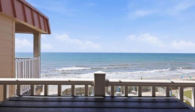 Kingfisher Oceanfront Condo w Pool & Elevator