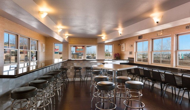 Kings House Motor Hotel, a Dazzler Select by Wyndham