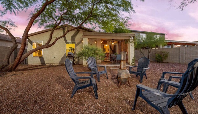 KINO/4 BR 2 BA/Fenced/Sleeps 6/Garage