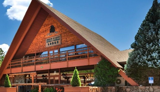 Kohl`s Ranch 2 bedroom cabin · Two bedroom cabin at Mogollon Rim - Payson, Az.