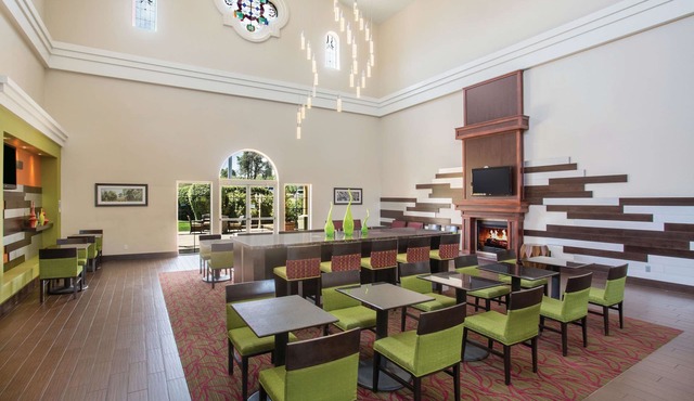 La Quinta Inn & Suites by Wyndham Conference Center Prescott