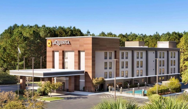 La Quinta Inn & Suites by Wyndham Selma/Smithfield I-95