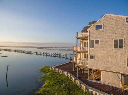 La Vie - Waterfront, boat dock & Pool!