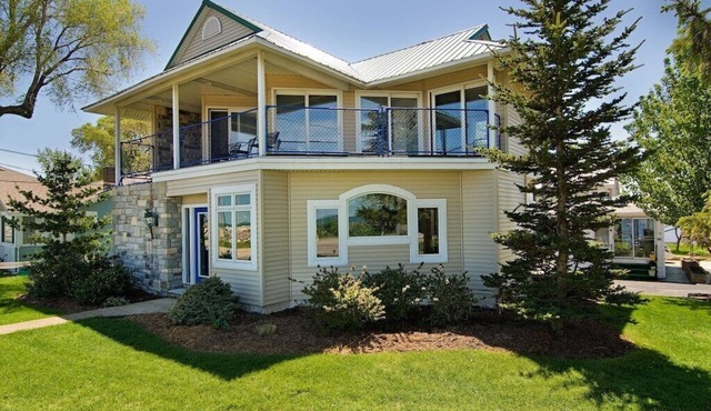 Lakefront 3-BR Home Summer Getaways & Sports Force
