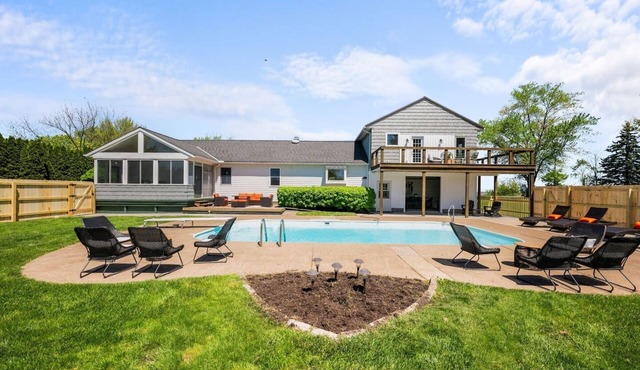 Lakeview House with private pool-sleeps 20!