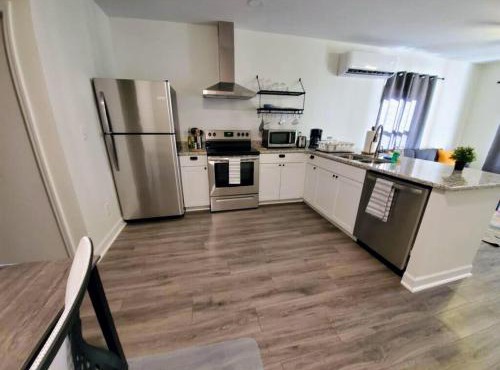 LakewoodLyon Park Renovated Cottage Near Duke 26B