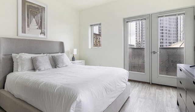 Landing | Amazing Studio, Gym, Courtyard