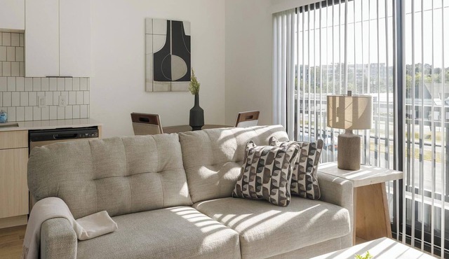 Landing | Incredible Studio, Gym, Courtyard