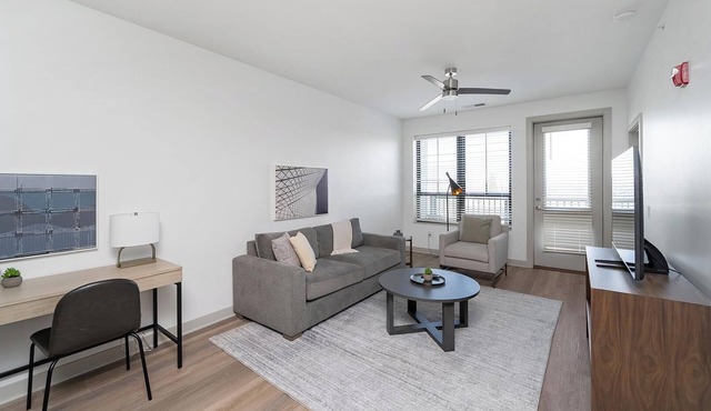 Landing | Incredible 1BD, Pool, Gym