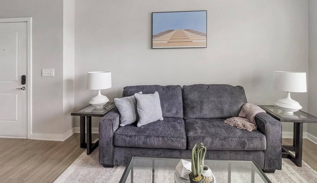 Landing | Incredible 1BD, Pool, Gym