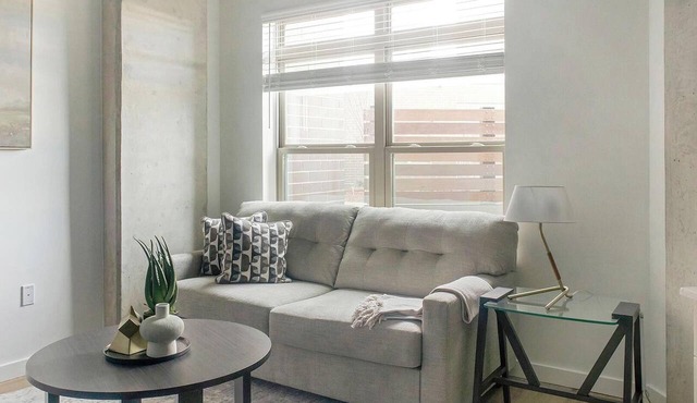 Landing | Modern Studio, Gym, Courtyard