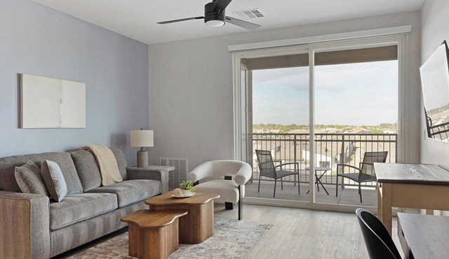 Landing | Stunning 2BD, Pool, Gym