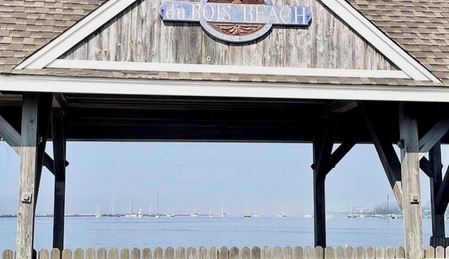 Large historic home in the middle of Stonington Borough walk to everything