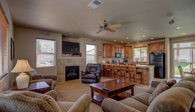 Las Palmas All Amenities Inclusive Resort | Bottom Level Walks to Playground & Pool | #1801