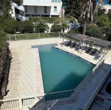 Le Rocher - Appt pour 6 climatisé avec piscine