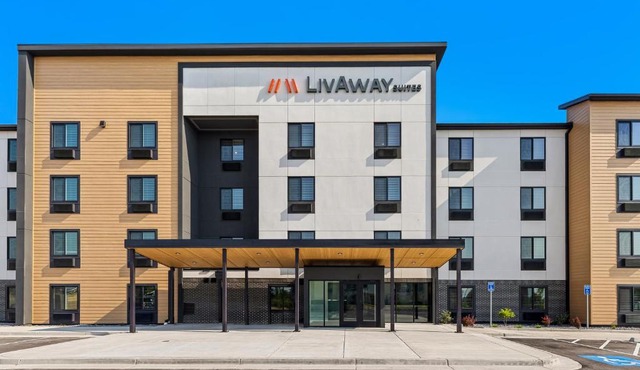 LivAway Suites Phoenix-Surprise