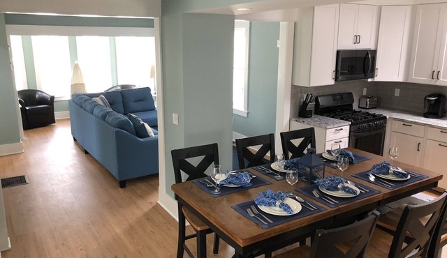 Location, Location, Location! Downtown Newport! Newly Renovated