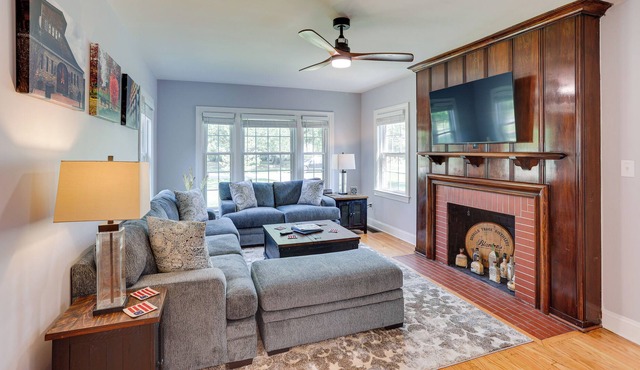 Louisville Home in the Highlands with Game Room!