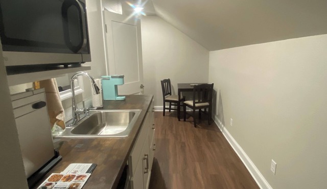 Lovely 1-bedroom apartment 30 miles from Yellowstone & 30 minutes from Cody