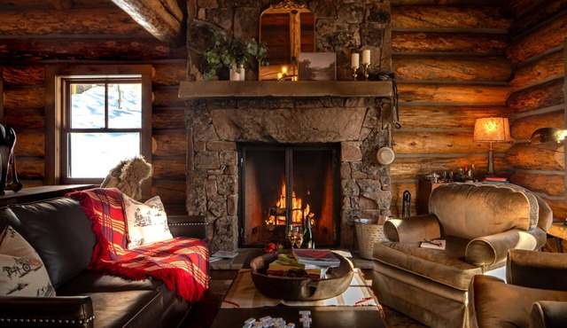 LPJH - Romantic Woodland Cabin