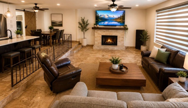 Lux Retreat Mins 2 Mayo Clinic + Honor Health + Talking Stick Casino and Airport