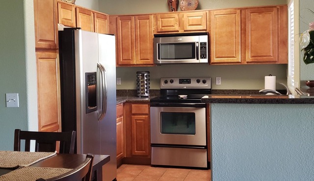 ★ LUXE Condo in Desirable Bella Terra Complex - Amazing Pool!★