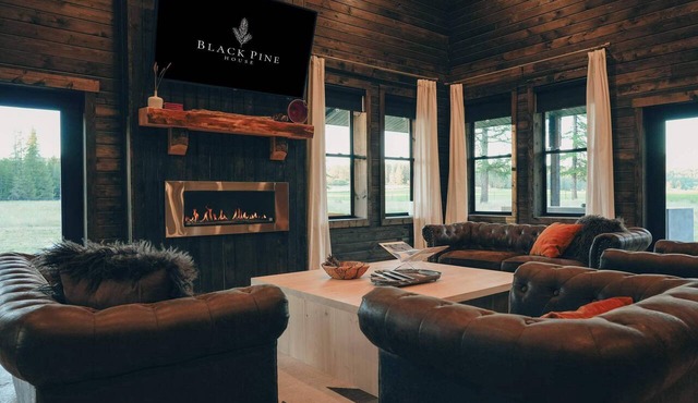 Luxe Nordic Barndominium Retreat at Black Pine