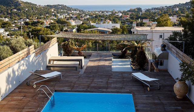 Luxurius, modern, private villa w/pool, seaviews at Lagonisi, Athens Riviera