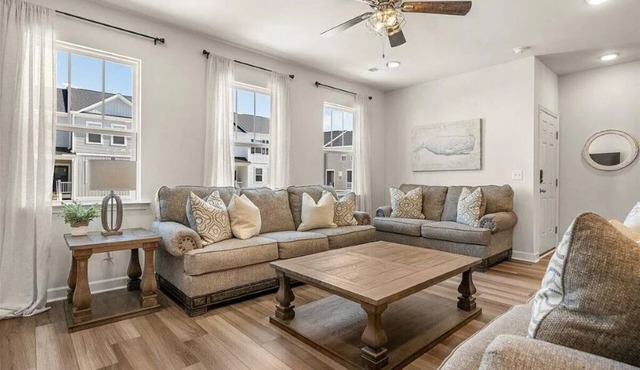 Luxury Coastal Living on Johns Island - MINIMUM 30 DAY RENTAL REQUIRED