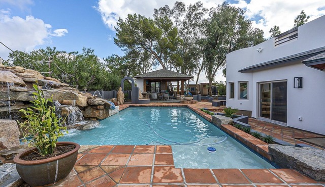 Luxury gem in Cave Creek with a great view of the surrounding mountains!