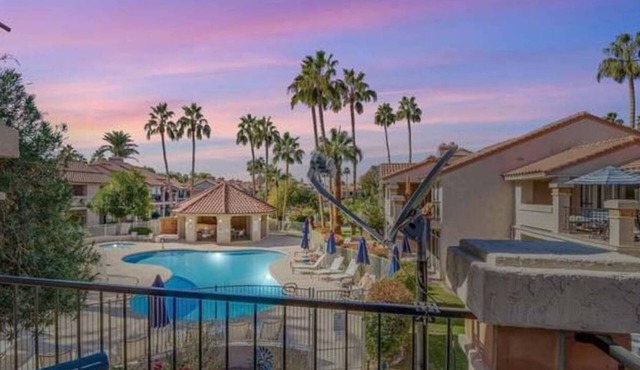 Luxury, Location and a Welcome Feel in Beautiful Scottsdale Racquet Club