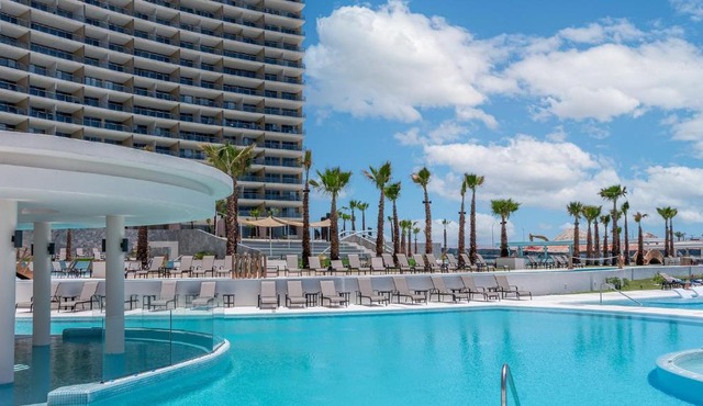 Luxury Oceanfront Condo with Stunning Views