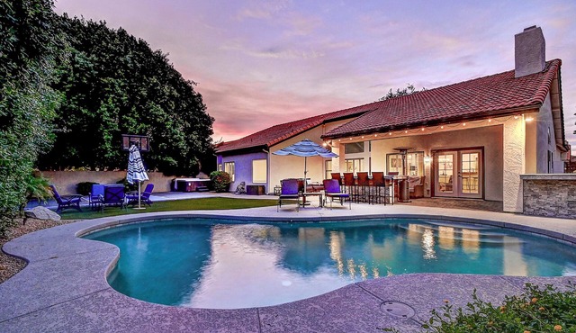 Luxury Scottsdale Kierland 5 Bdrm w/Backyard Oasis!