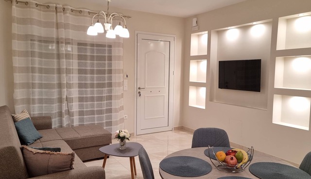 Ma Maison Bleue - Apartment in Rhodes at Kremasti village, near the airport