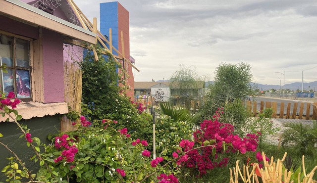 Magic ArtHouse at the heart of Las Vegas Near everything