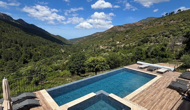 Magnifique Appart. 6 Pers + 150 m² Terrasse vue Imprenable, Piscine/jaccuzzi