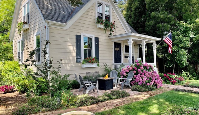 Main Street Farmhouse!