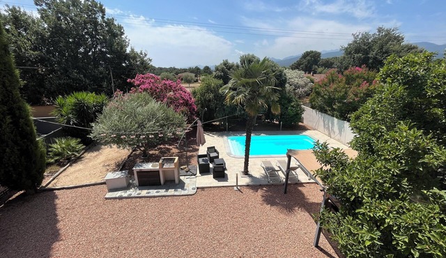 Maison de Charme en Pierre + Piscine Chauffée en Corse