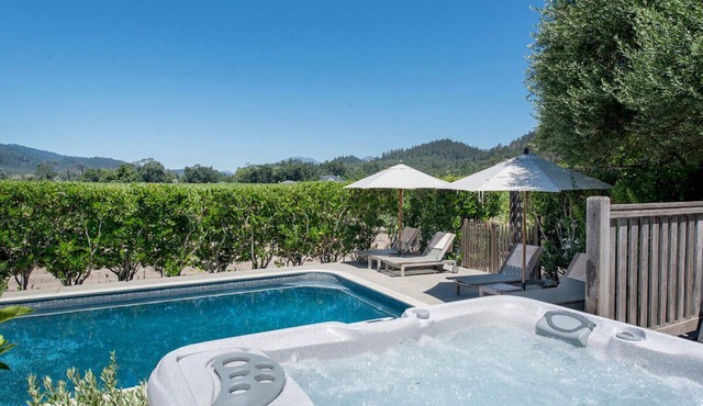 Mediterranean Villa with Pool and Vineyard in St. Helena
