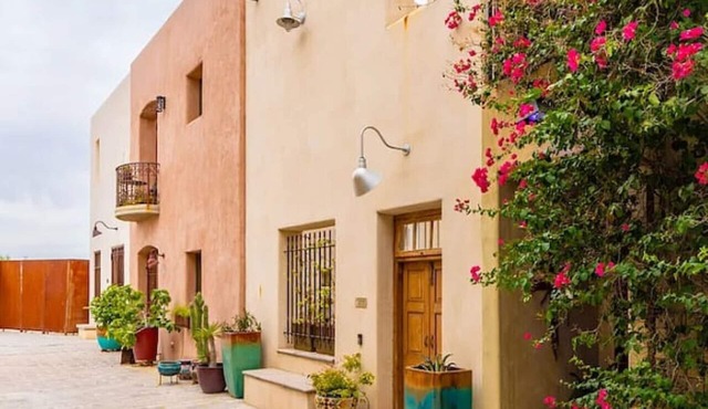 Mercado San Agustin/2 BR 2.5 BA/Patio/Garage