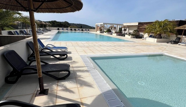 MINI VILLA ALLIANCE WIFI NEAR ILE ROUSSE