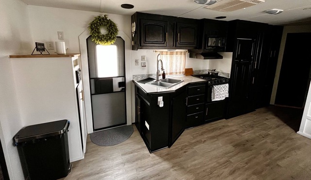 Modern 2-bedroom RV with Wi-Fi and workspace room