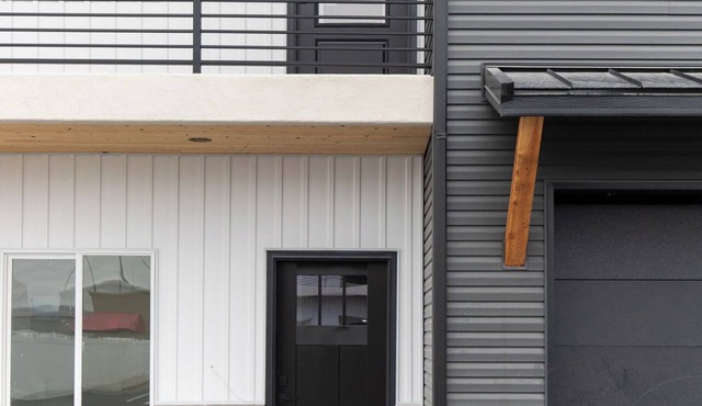 Modern 3-Bedroom Townhouse in the Heart of Shelley - Unit #1