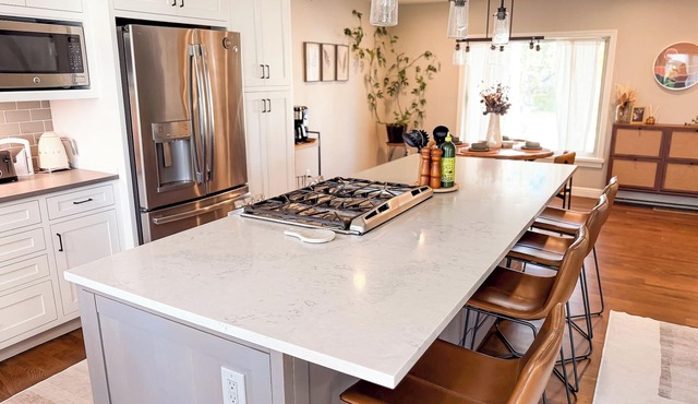 Modern 3BR: Fire Pit + Chef Kitchen + Skiing < 90 min + Near Red Rocks
