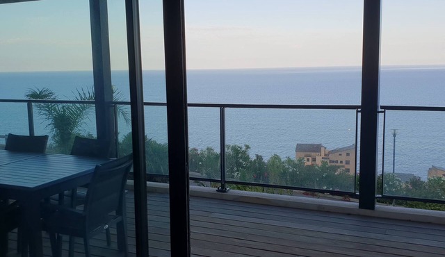 Modern apartment with 180 degree sea view