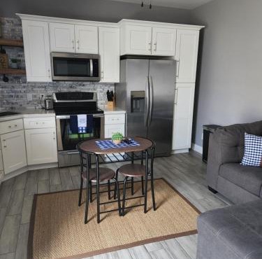 Modern Apartment in The Groves