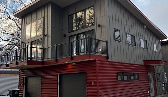 Modern Duplex, Centrally Located
