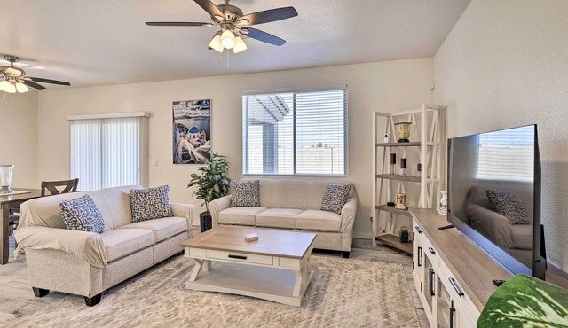 Modern Kingman Vacation Rental, 5 Mi to Dtwn!