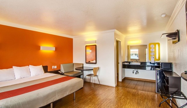 Motel 6 Manteca, CA
