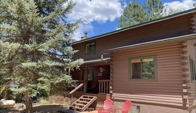 Mountain Retreat in the Ponderosa Pines